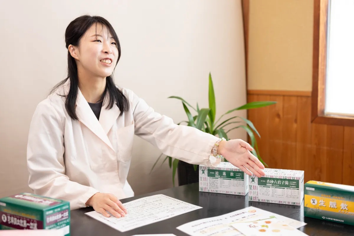 「なんてことない悩み」「きっと治らない」と思い込まず、まずは気軽にご相談ください。漢方には、まだ気づいていない自分の力を引き出す可能性があります。